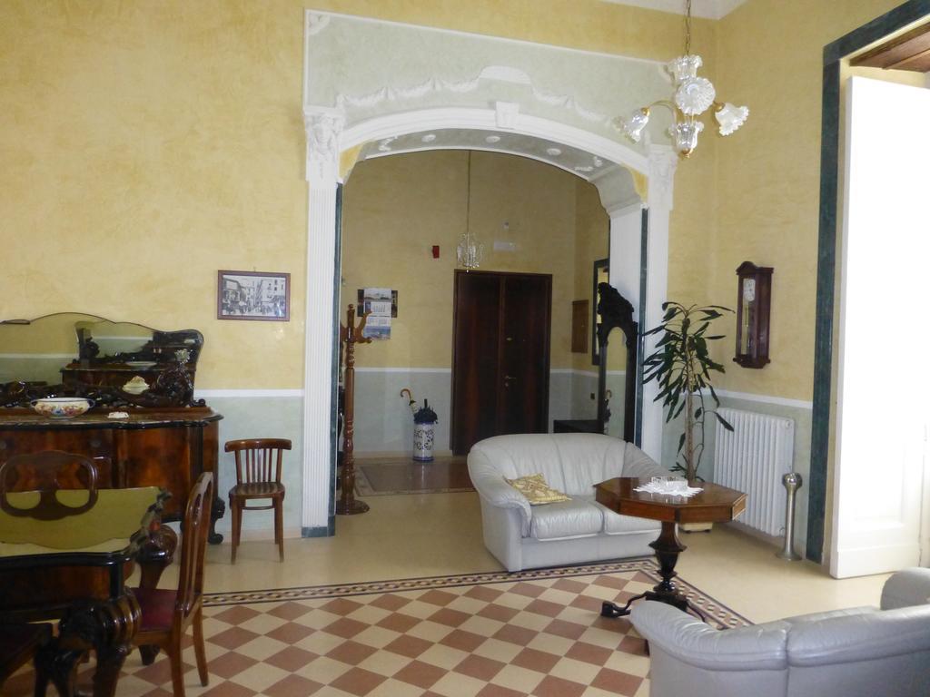 B&B Centrale Салерно Номер фото